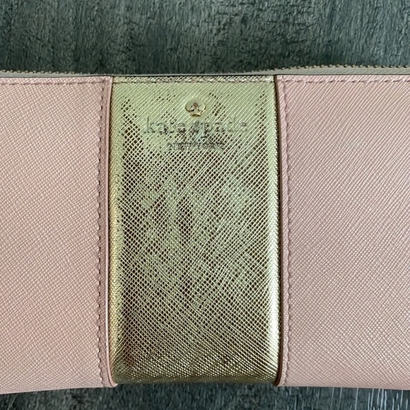 Kate spade continental wallet - Picture 2 of 8
